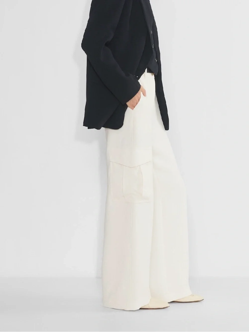 Aritzia Wilfred Bridger Cargo Pants - Picture 2 of 11